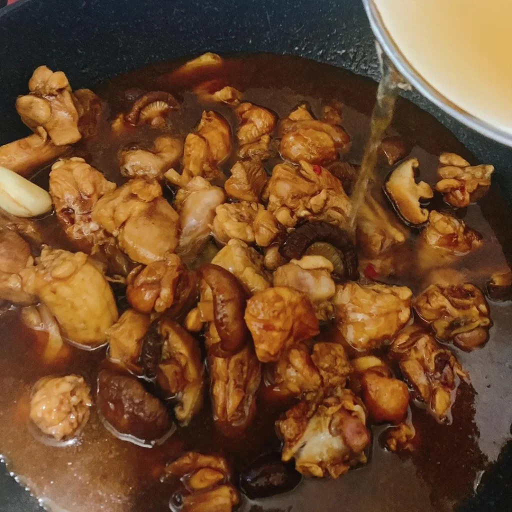 Huang Men Chicken Rice (Braised Chicken with Rice)