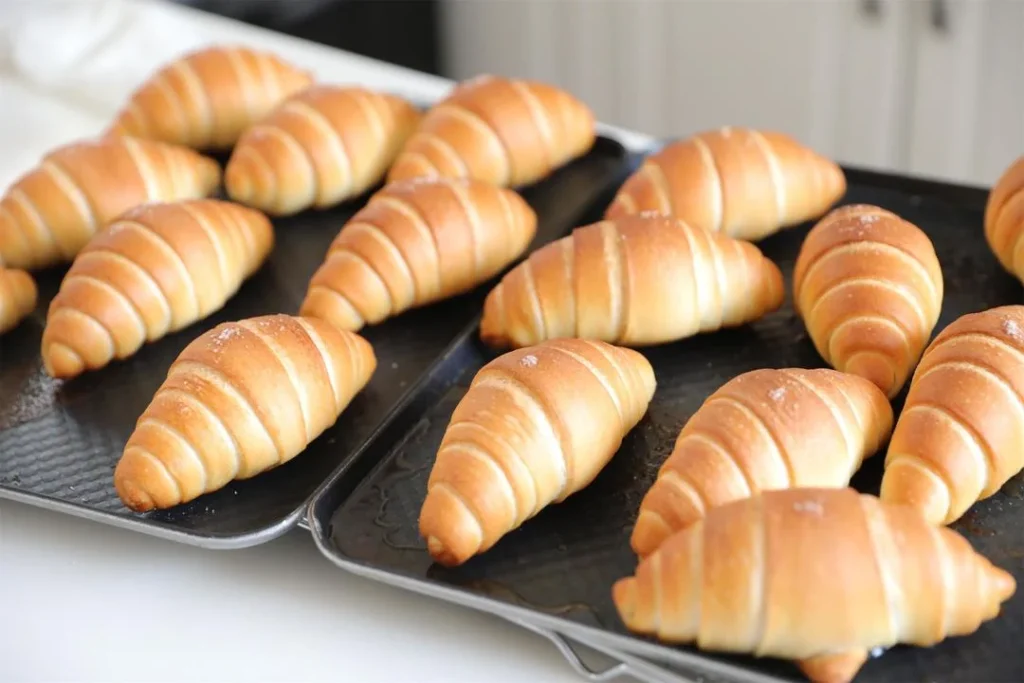 Crispy Salt Bread Rolls 2.0