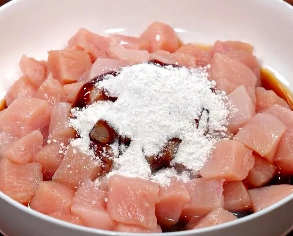 Button Mushrooms with Chicken Breast