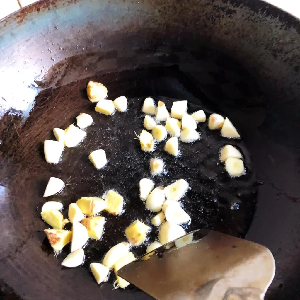 Home-Style Stir-Fried Chicken