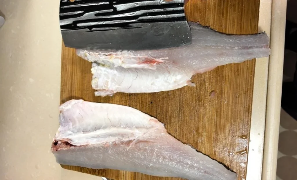 The Correct Way to Fillet and Velvety Fish Slices