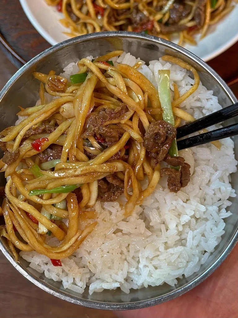 Stir-fried Water Bamboo with Beef