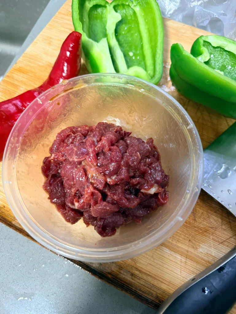 Stir-fried Beef with Bell Peppers