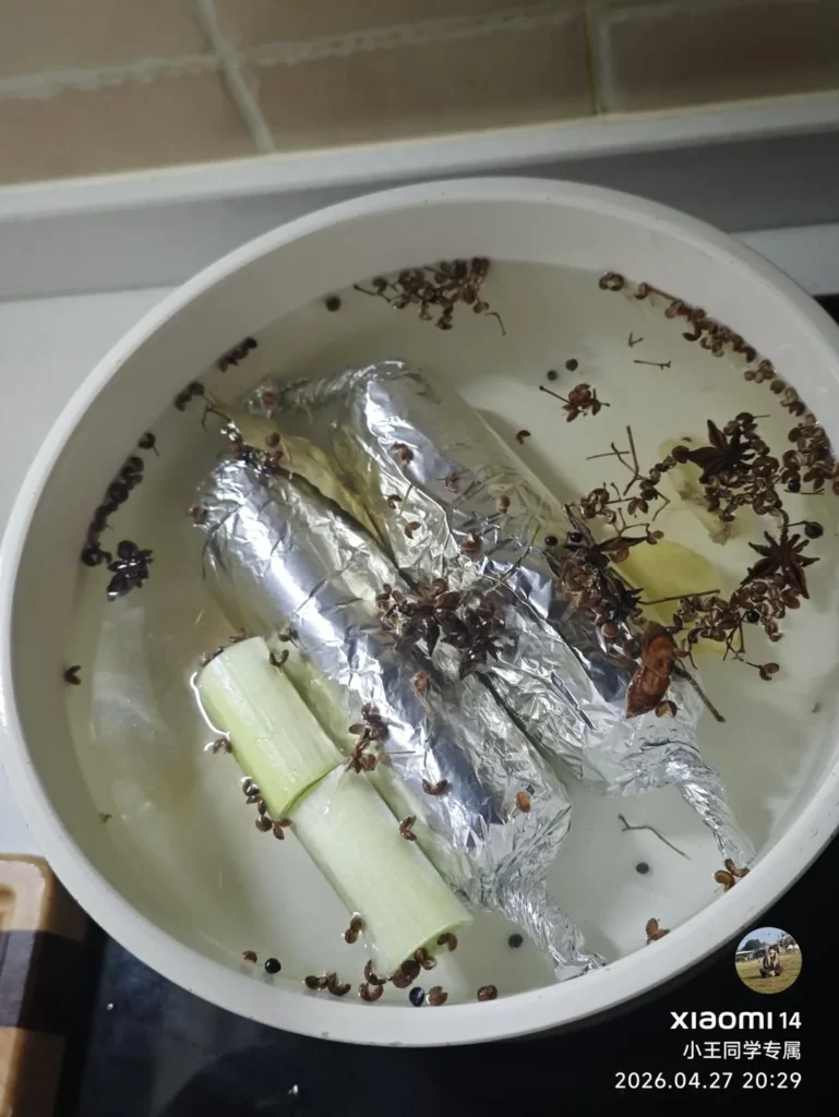 Cold-Served Chicken Roll