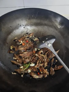 Stir-fried Romaine Lettuce with Dace and Black Bean Sauce