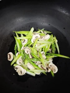 Asparagus and Mushroom — Oil-Free Low-Fat Quick Dish