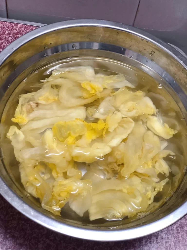 Pickled Mustard Greens and Pork Steamed Buns