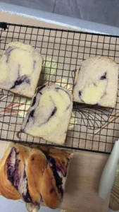 Blueberry Toast Bread (No-Knead Version)