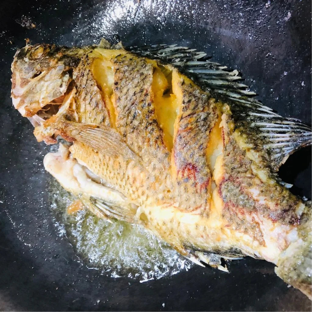 Tips for Pan-Frying Fish Without Breaking the Skin