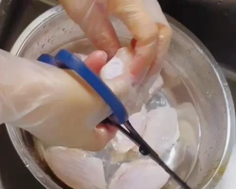 Dry Pot Chicken Wings and Shrimp