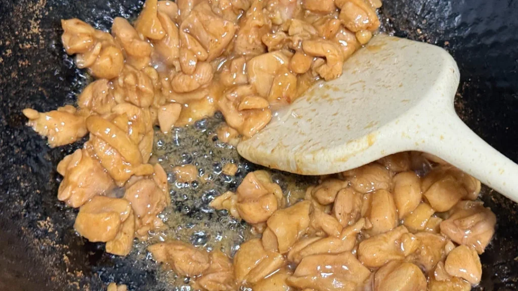 Quick Farmhouse Stir-fried Chicken (10 Minutes)