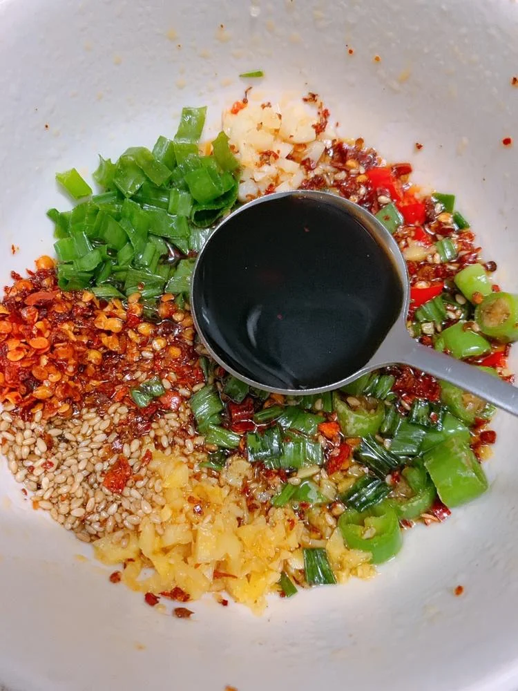 Sichuan-Style Poached Pork Tenderloin with Chili Oil Sauce