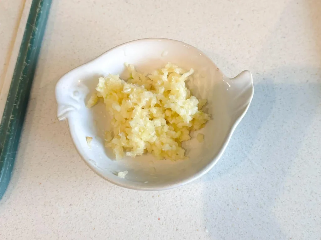 Spicy Stir-Fried Button Mushrooms with Peppers