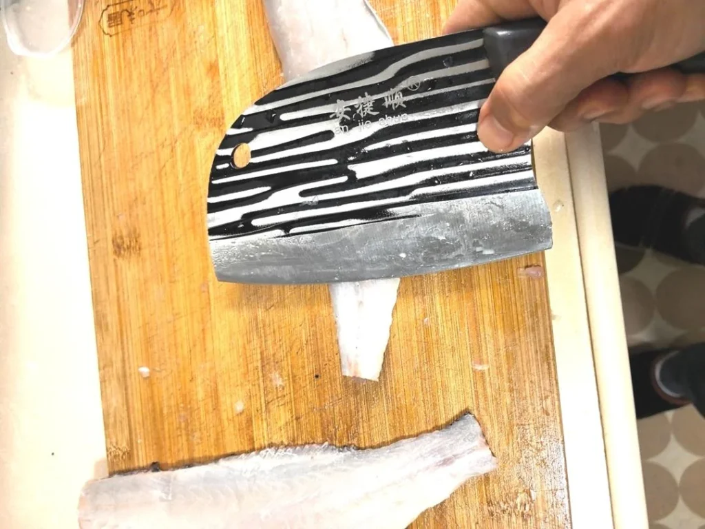 The Correct Way to Fillet and Velvety Fish Slices