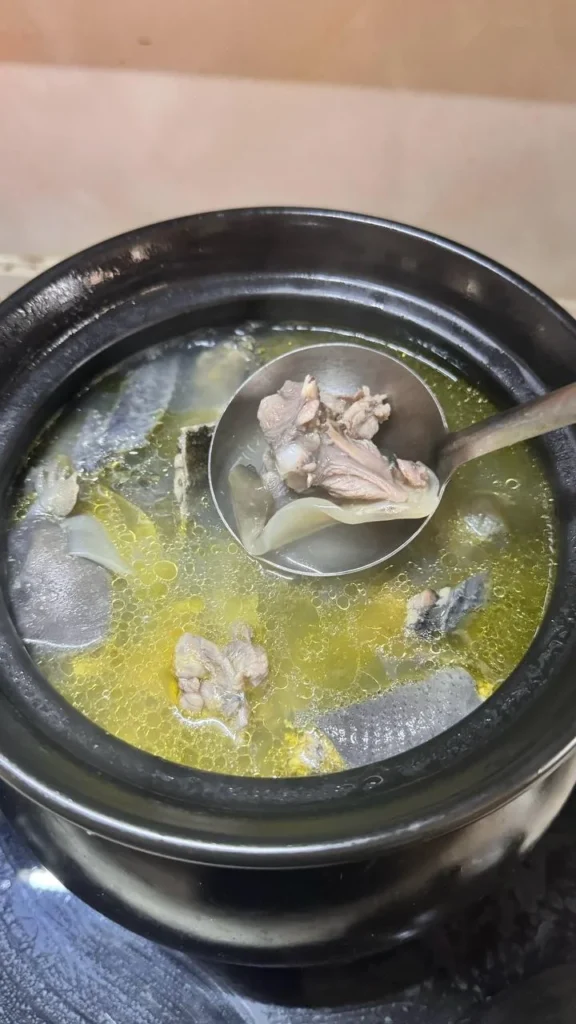 Farewell My Concubine Soup (Black Chicken & Turtle Stew)