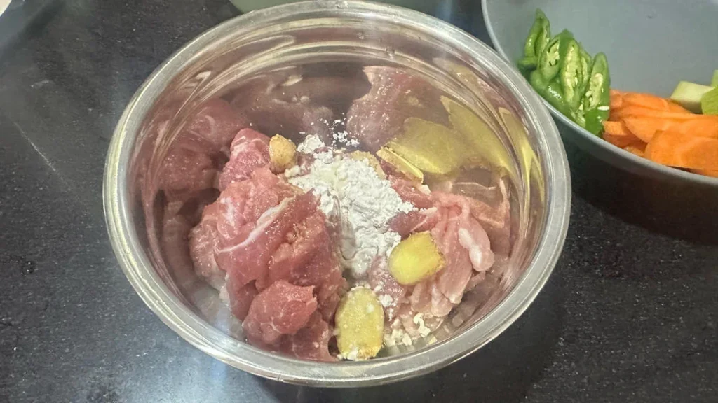 Mixed Vegetable Stir-fry with Pork (Quick Home-Style #4)