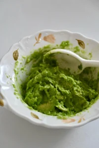 No-Cook Monday Breakfast: Avocado Toast with Blueberries