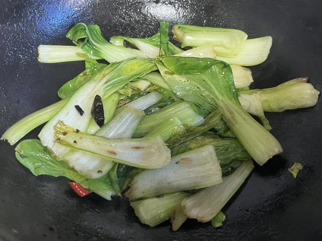 Quick-Fried Baby Bok Choy with Garlic and Chili