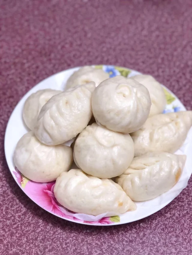 Pickled Mustard Greens and Pork Steamed Buns
