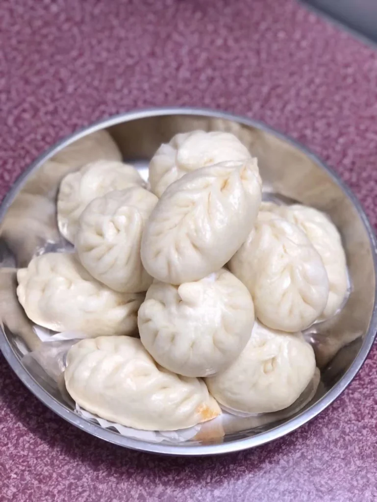 Pickled Mustard Greens and Pork Steamed Buns