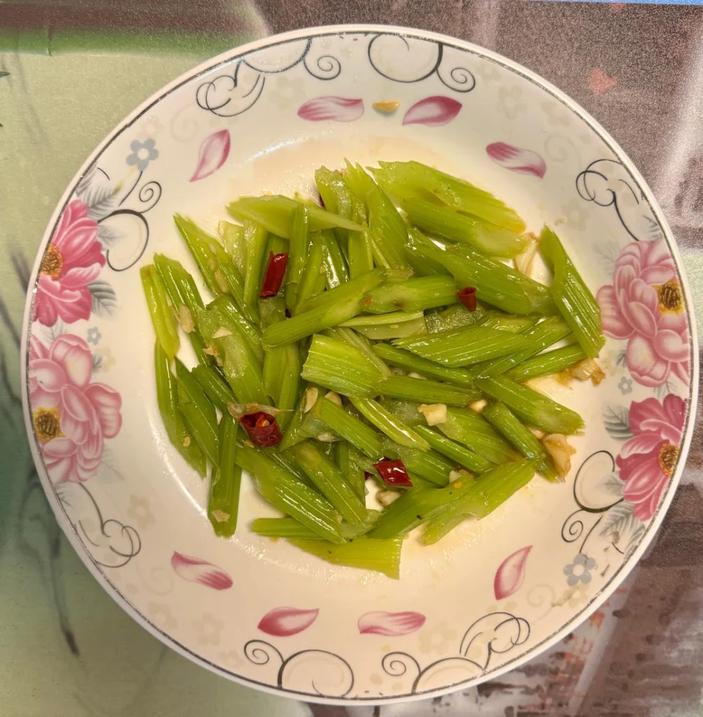 100 Home-Style Dishes Collection