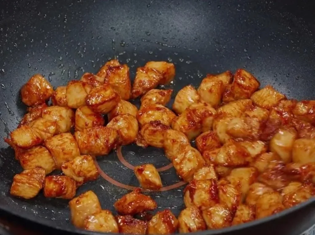 Button Mushrooms with Chicken Breast