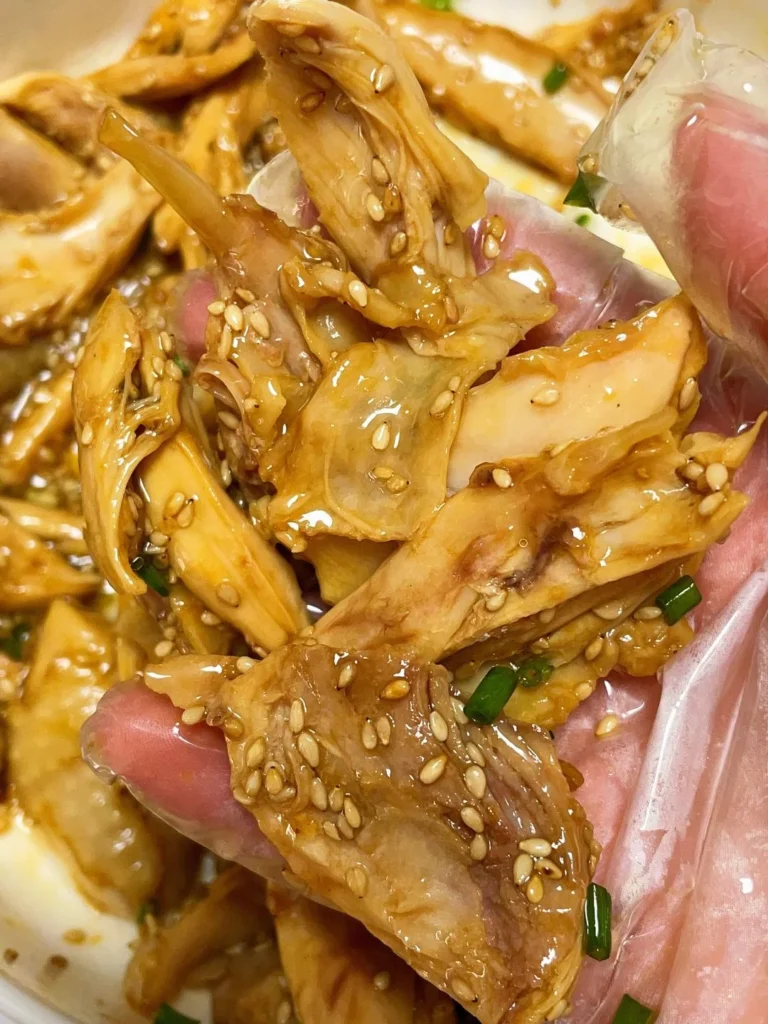 Scallion Oil Shredded Chicken Drumsticks