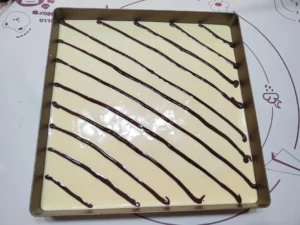 Old-Fashioned Sponge Cake with Thousand-Leaf Pattern (Hot-Oil Method)
