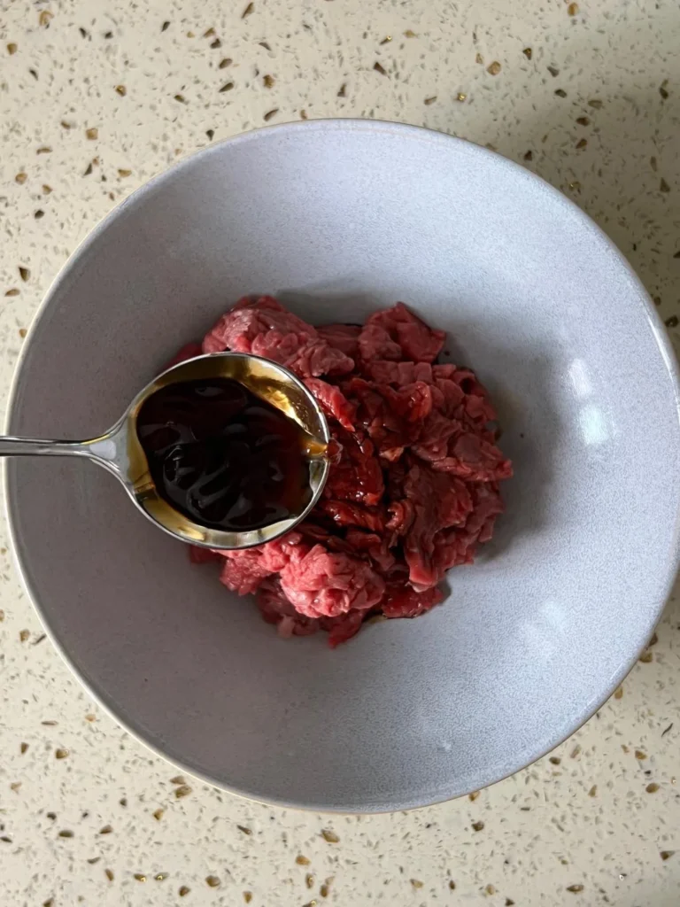 Stir-fried Yellow Beef with Cilantro and Chilies