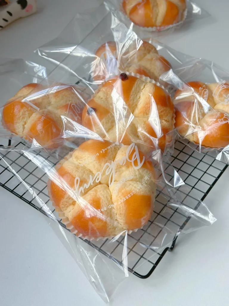 Snow Velvet Flower Bread