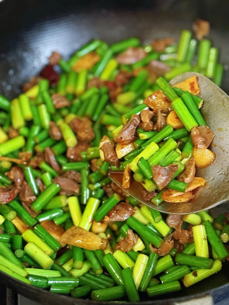 Stir-fried Duck Gizzards with Garlic Scapes