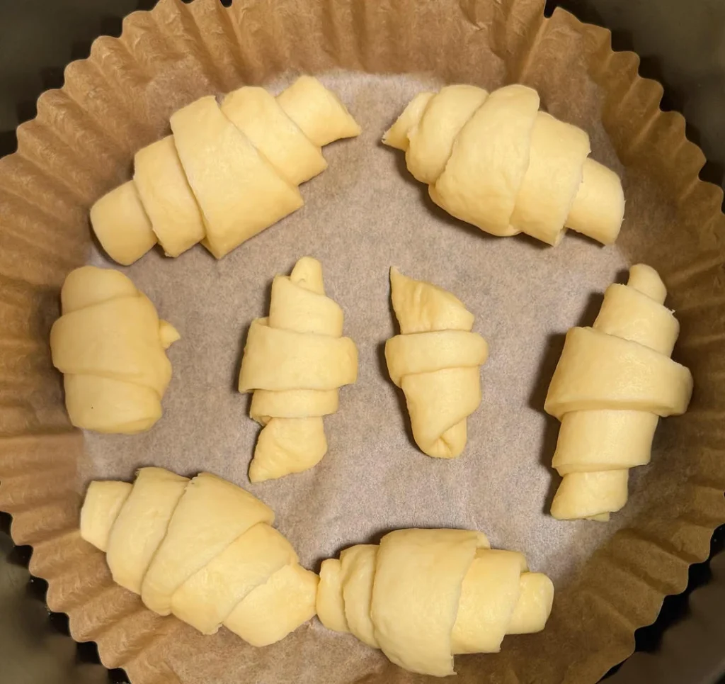 Air Fryer Bread Rolls