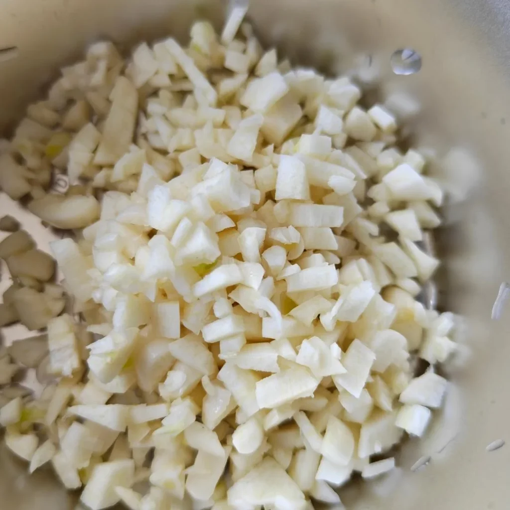 Stir-fried Beef with Sichuan Peppercorn Shoots