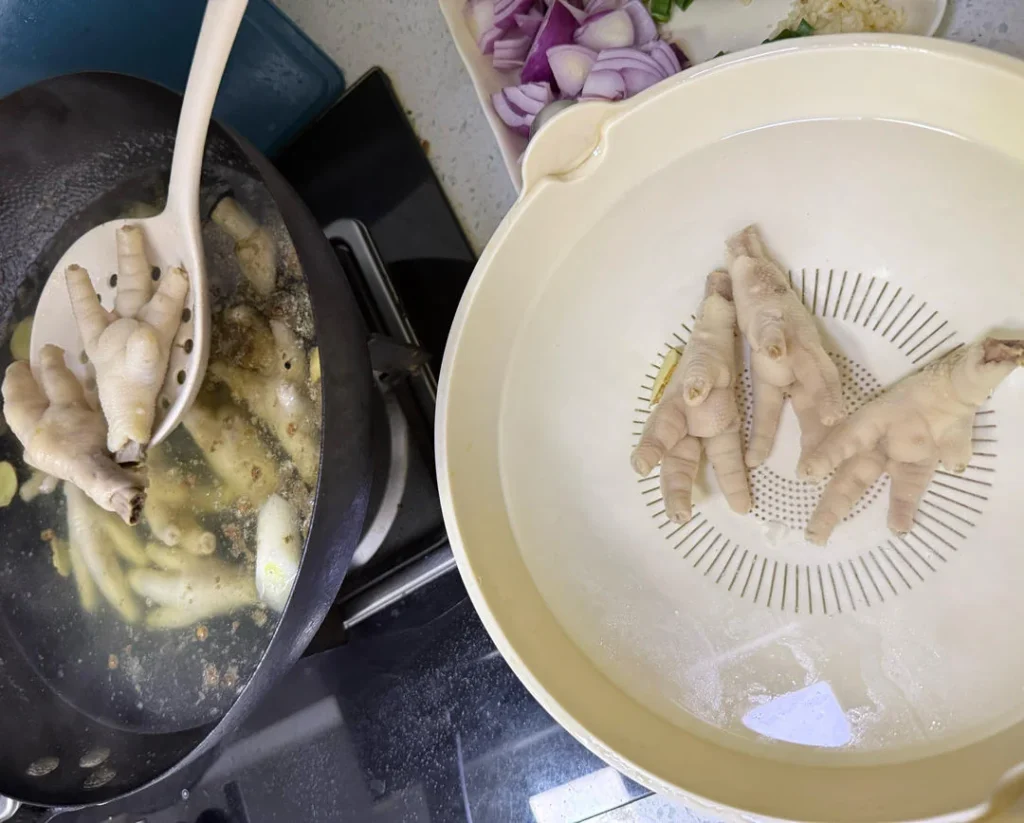Chicken Feet and Crab Clay Pot Stew