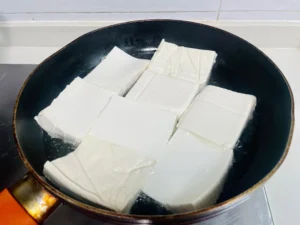 Minced Pork and Tofu Clay Pot