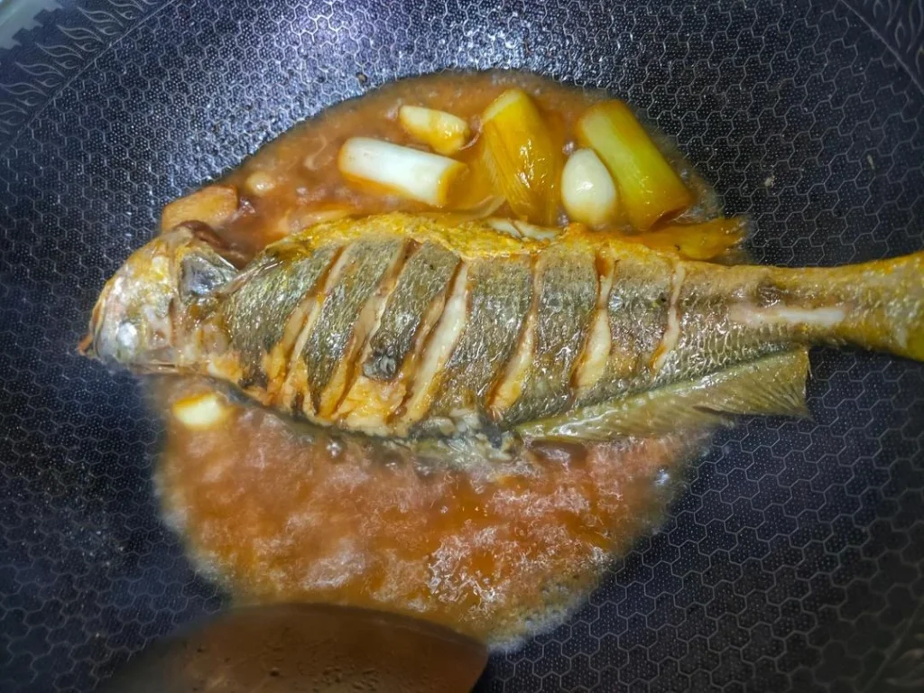 Taizhou-Style Braised Yellow Croaker