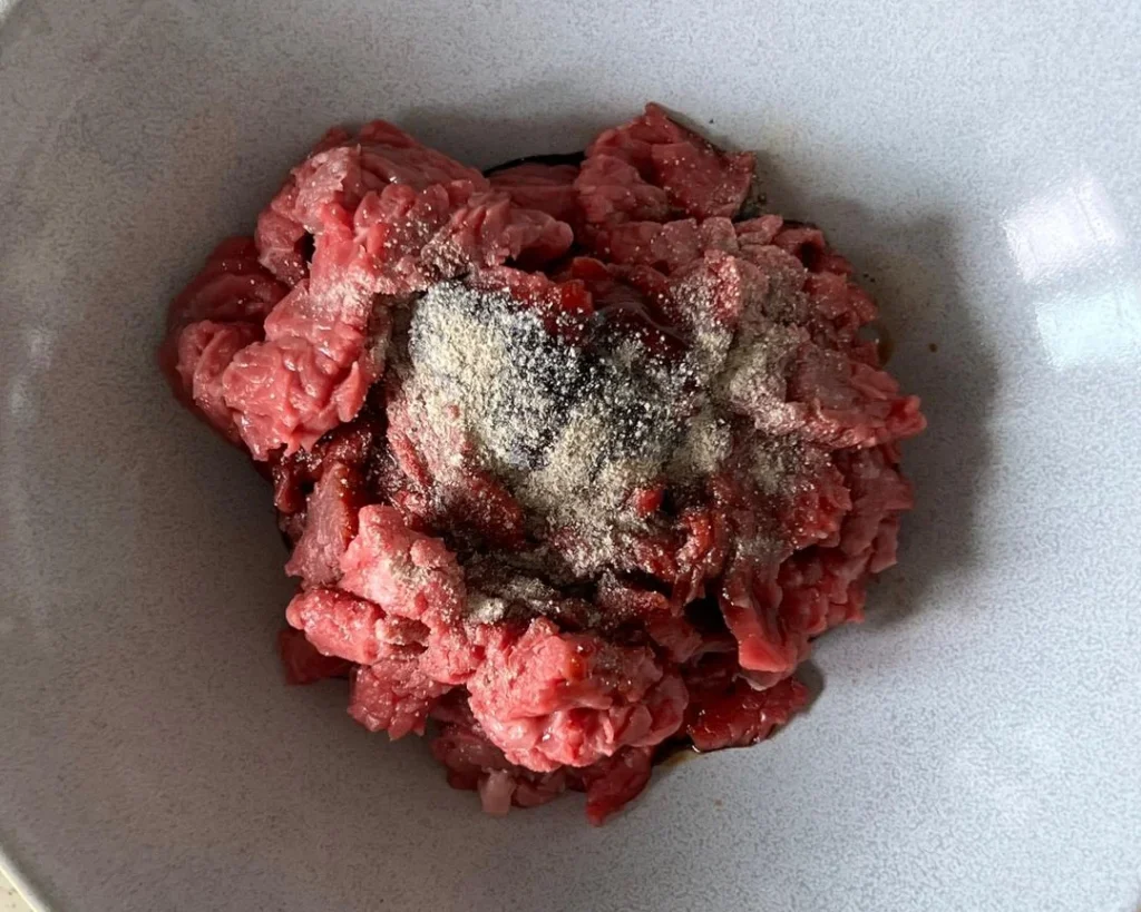 Stir-fried Yellow Beef with Cilantro and Chilies