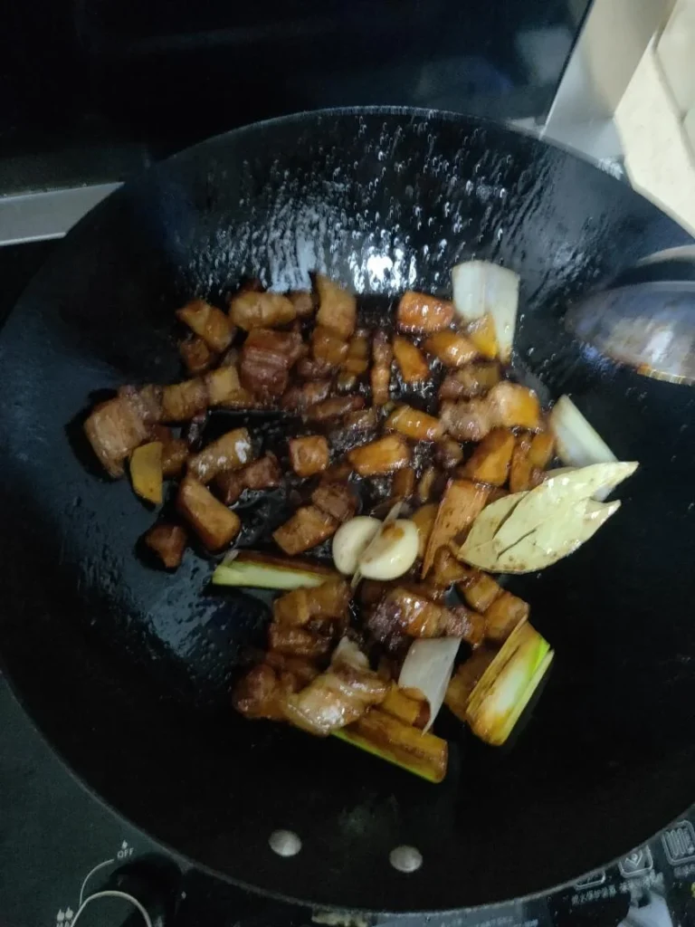 Braised Pork Belly with Potatoes (Not Greasy at All)