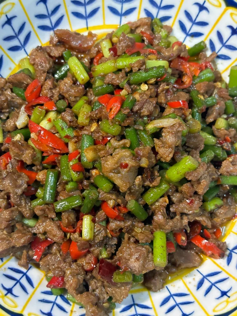 Cumin Beef with Garlic Sprouts