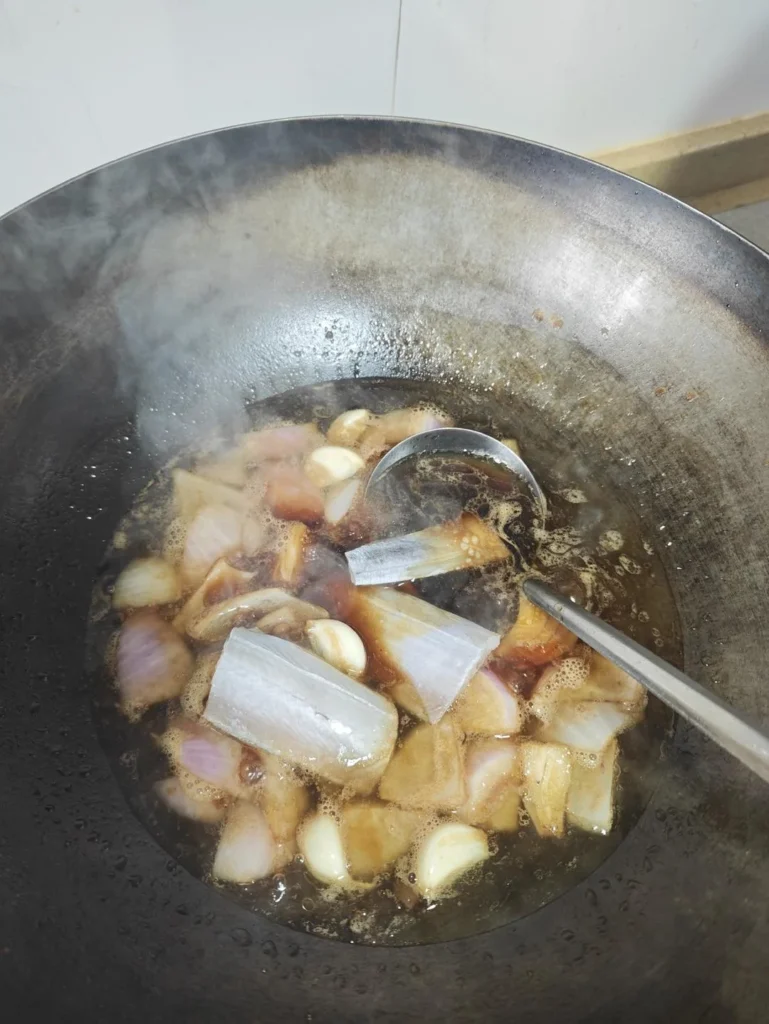 Oil-Infused Hairtail Fish