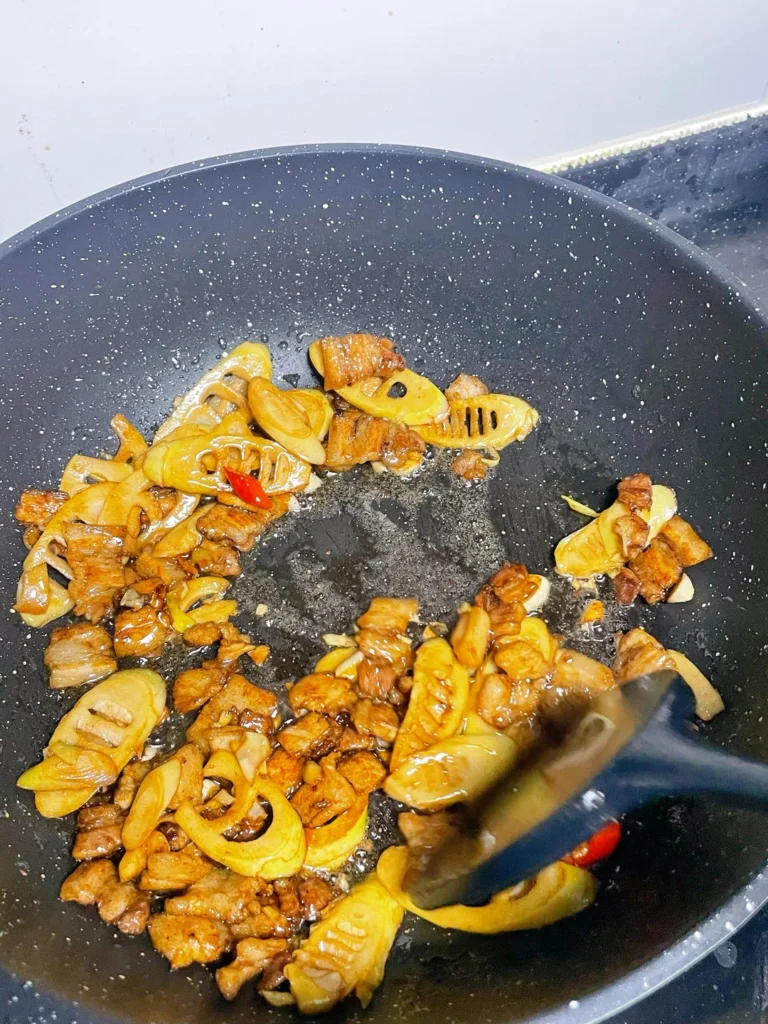 Stir-Fried Pork Belly with Spring Bamboo Shoots