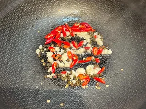 Spicy Diced Chicken (La Zi Ji Ding)