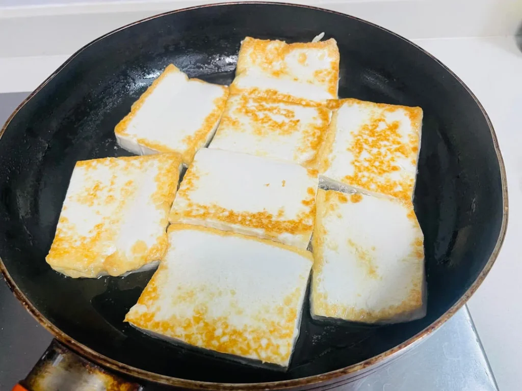 Minced Pork and Tofu Clay Pot