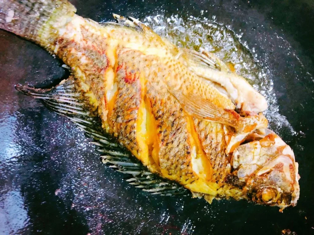 Tips for Pan-Frying Fish Without Breaking the Skin