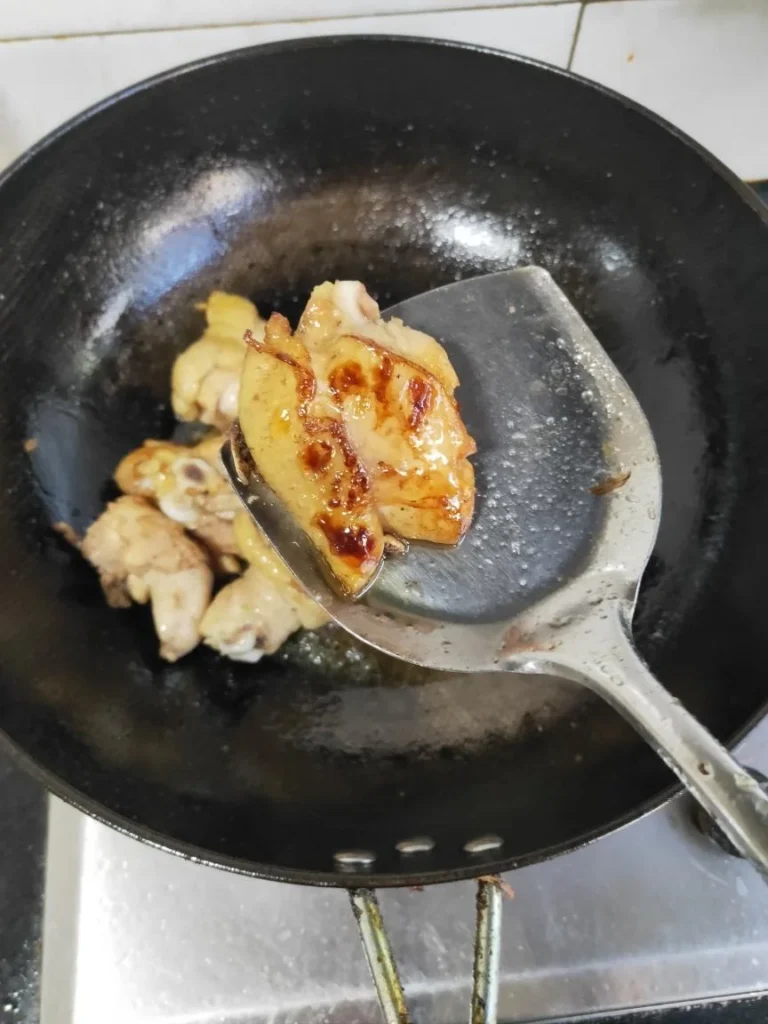 Braised Chicken Legs with Potatoes