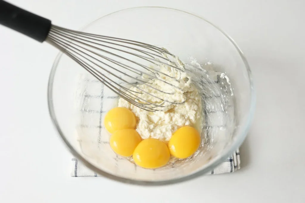 Creamy Cheese Milk Corner Cake