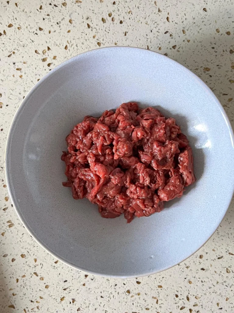 Stir-fried Yellow Beef with Cilantro and Chilies