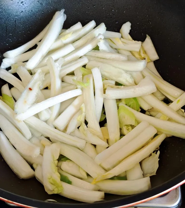 Fish Ball and Napa Cabbage Stew