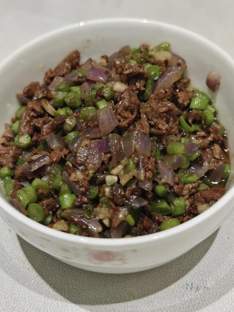 Stir-Fried Green Beans with Beef Cubes