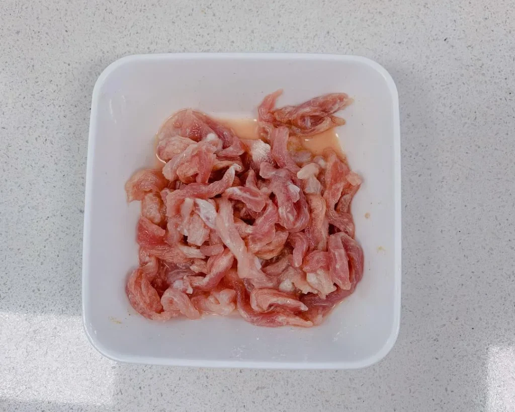 Spring-Style Beijing Sauce Shredded Pork Wraps